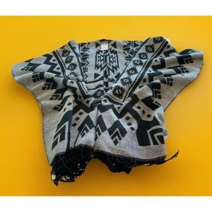 NWT! Rue 21 Aztec Print Shawl/Wrap Black‎ & Gray One Size